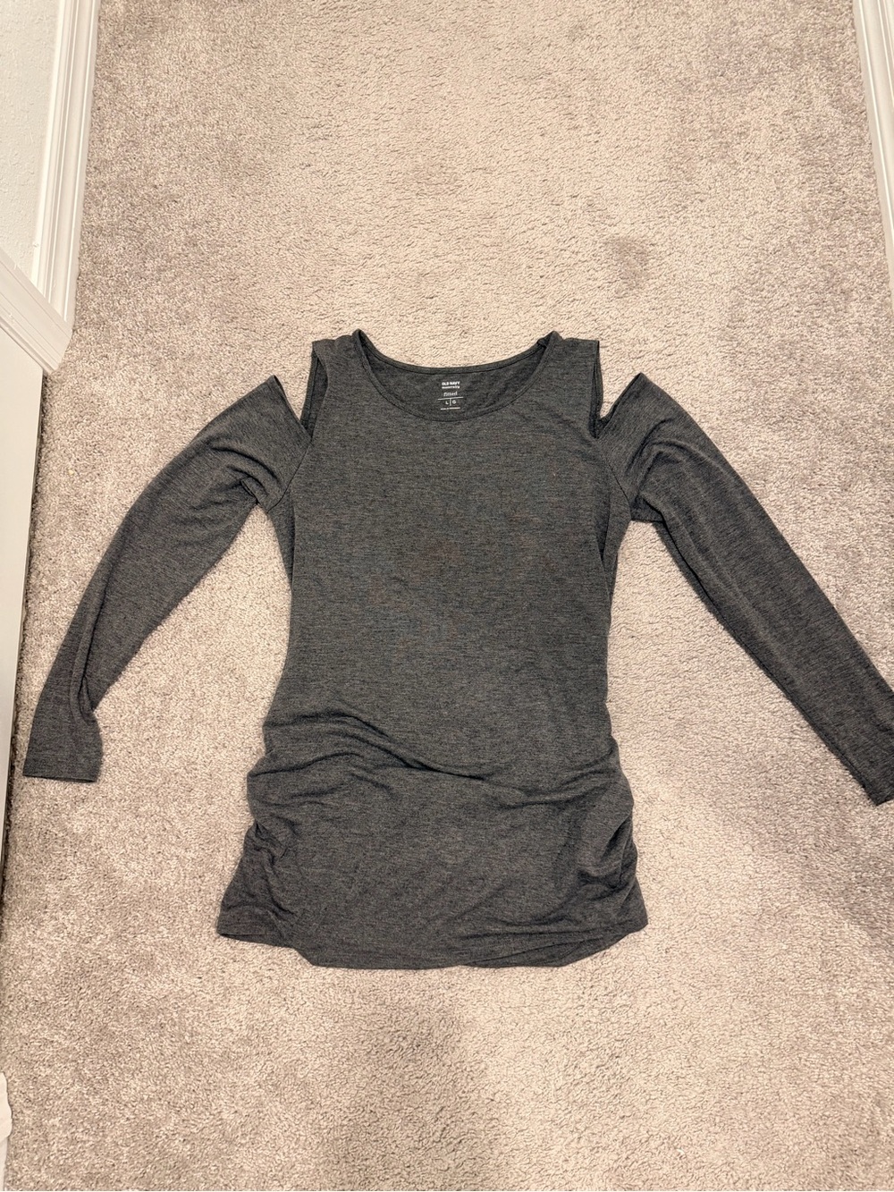 Old Navy Maternity Long Sleeve - Gray